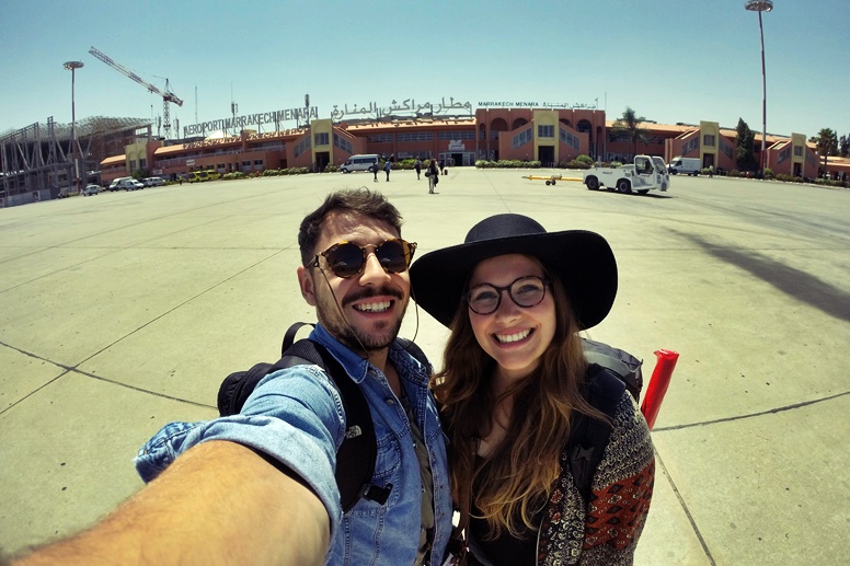 Lynn und Miguel bei ihrer Ankunft am Flughafen in Marrakesch